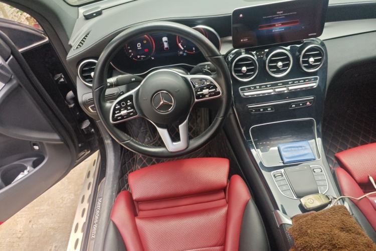 Used Mercedes-Benz GLC Coupe 2020 GLC 260 4MATIC Coupe SUV Steering Wheel