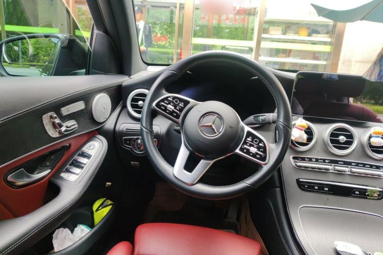Used Mercedes-Benz GLC Coupe 2020 GLC 300 4MATIC Coupe SUV Steering Wheel