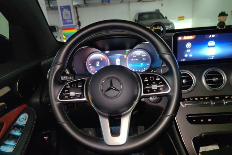 Used Mercedes-Benz GLC Coupe 2020 GLC 300 4MATIC Coupe SUV Steering Wheel