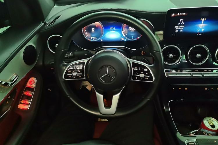 Used Mercedes-Benz GLC Coupe 2020 GLC 260 4MATIC Coupe SUV Steering Wheel