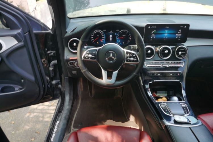 Used Mercedes-Benz GLC Coupe 2020 GLC 260 4MATIC Coupe SUV Steering Wheel