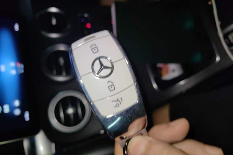 Used Mercedes-Benz GLC Coupe 2020 GLC 300 4MATIC Coupe SUV Vehicle Key