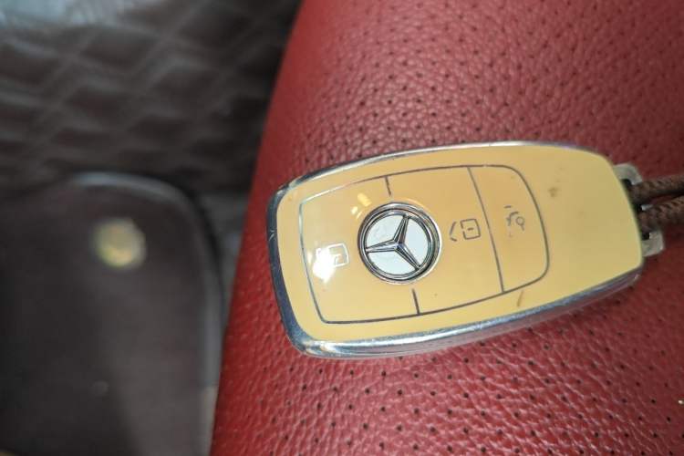 Used Mercedes-Benz GLC Coupe 2020 GLC 260 4MATIC Coupe SUV Vehicle Key