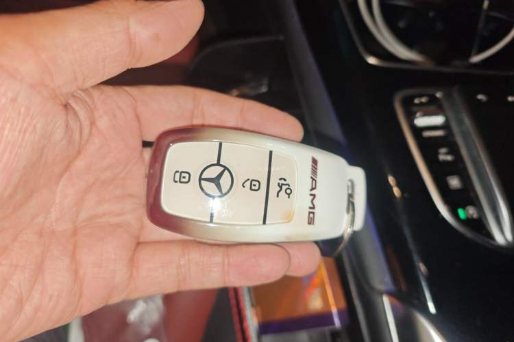 Used Mercedes-Benz GLC Coupe 2020 GLC 260 4MATIC Coupe SUV Vehicle Key