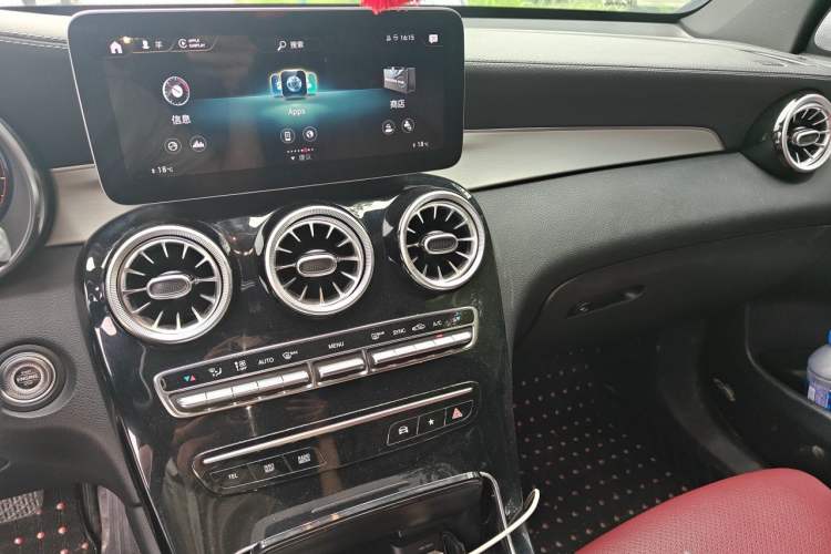 Used Mercedes-Benz GLC Coupe 2020 GLC 260 4MATIC Coupe SUV Audio And AC Panel