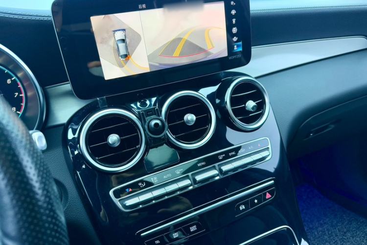 Used Mercedes-Benz GLC Coupe 2020 GLC 260 4MATIC Coupe SUV Audio And AC Panel