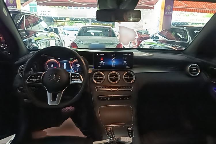 Used Mercedes-Benz GLC Coupe 2020 GLC 300 4MATIC Coupe SUV Center Console