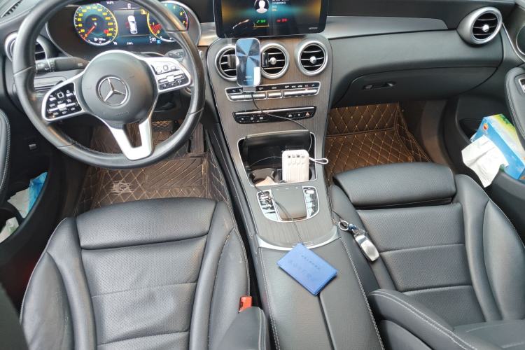 Used Mercedes-Benz GLC Coupe 2020 GLC 300 4MATIC Coupe SUV Center Console