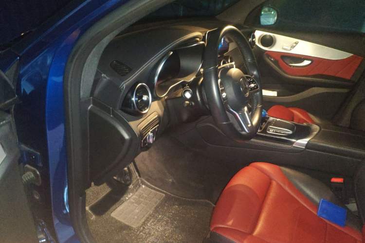Used Mercedes-Benz GLC Coupe 2020 GLC 260 4MATIC Coupe SUV Driver Seat