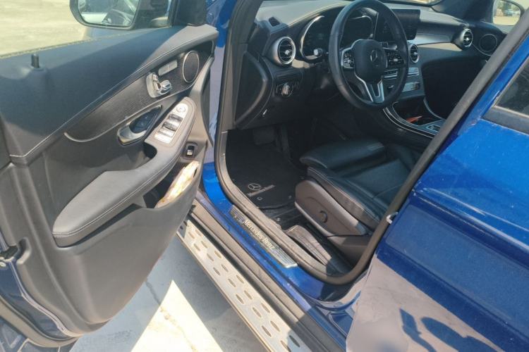 Used Mercedes-Benz GLC Coupe 2020 GLC 300 4MATIC Coupe SUV Driver Seat