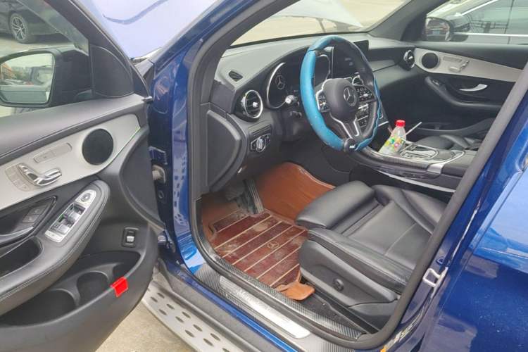 Used Mercedes-Benz GLC Coupe 2020 GLC 260 4MATIC Coupe SUV Driver Seat
