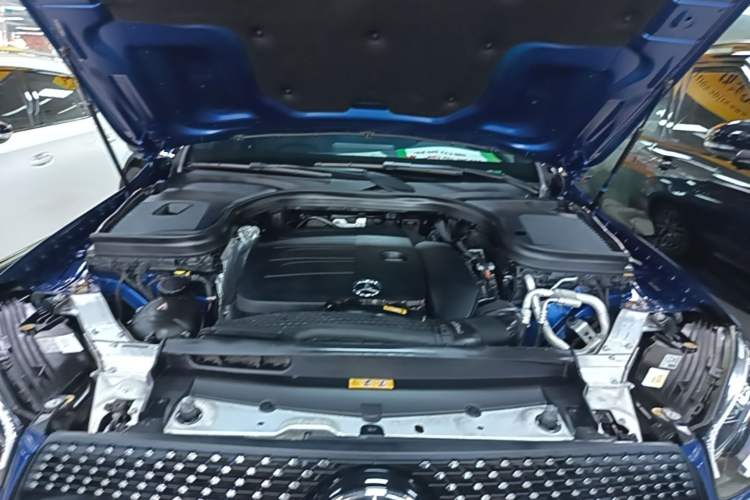 Used Mercedes-Benz GLC Coupe 2020 GLC 300 4MATIC Coupe SUV Engine Bay
