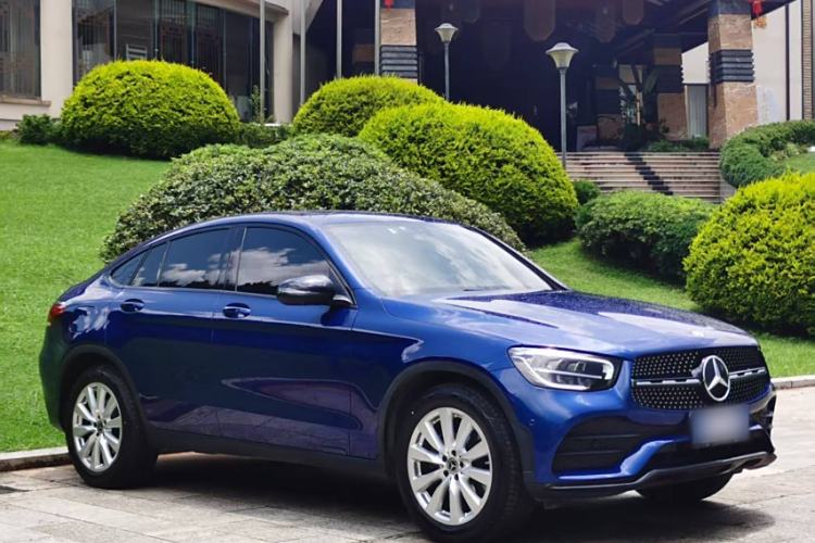 Used Mercedes-Benz GLC Coupe 2020 GLC 260 4MATIC Coupe SUV Exterior 2