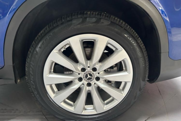 Used Mercedes-Benz GLC Coupe 2020 GLC 260 4MATIC Coupe SUV Exterior 4