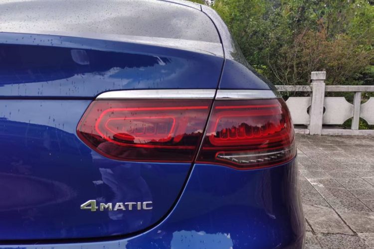 Used Mercedes-Benz GLC Coupe 2020 GLC 260 4MATIC Coupe SUV Exterior 6