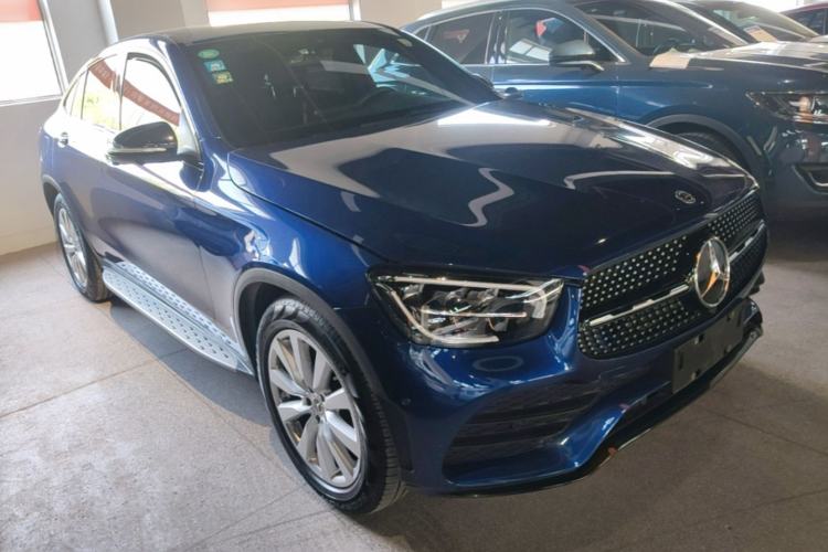 Used Mercedes-Benz GLC Coupe 2020 GLC 260 4MATIC Coupe SUV Front Right 45 Deg