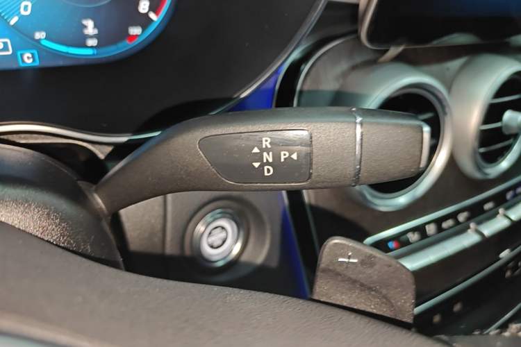 Used Mercedes-Benz GLC Coupe 2020 GLC 300 4MATIC Coupe SUV Gear Lever