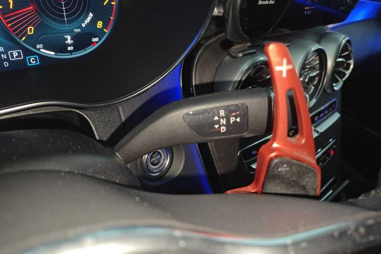 Used Mercedes-Benz GLC Coupe 2020 GLC 300 4MATIC Coupe SUV Gear Lever