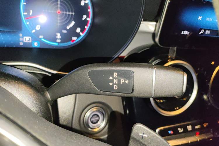 Used Mercedes-Benz GLC Coupe 2020 GLC 260 4MATIC Coupe SUV Gear Lever