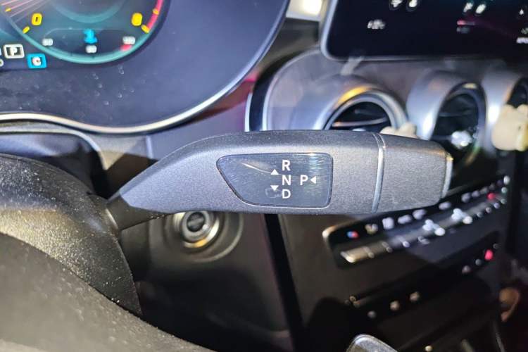 Used Mercedes-Benz GLC Coupe 2020 GLC 300 4MATIC Coupe SUV Gear Lever