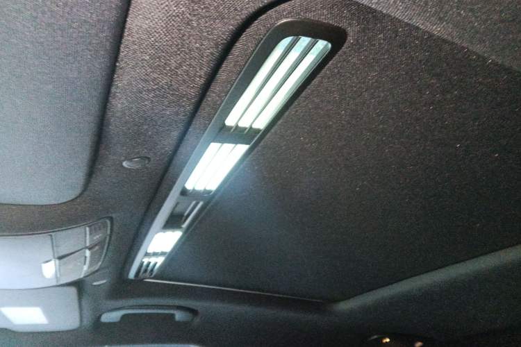 Used Mercedes-Benz GLC Coupe 2020 GLC 260 4MATIC Coupe SUV Headliner