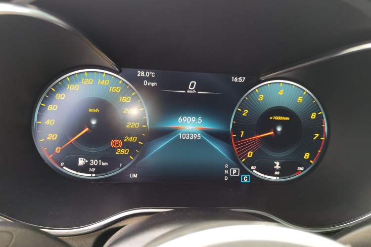 Used Mercedes-Benz GLC Coupe 2020 GLC 260 4MATIC Coupe SUV Instrument Cluster