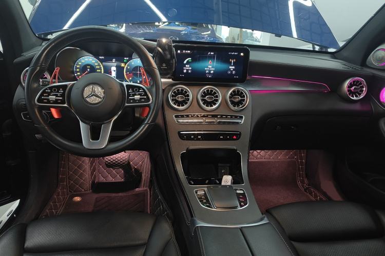 Used Mercedes-Benz GLC Coupe 2020 GLC 300 4MATIC Coupe SUV Interior 2