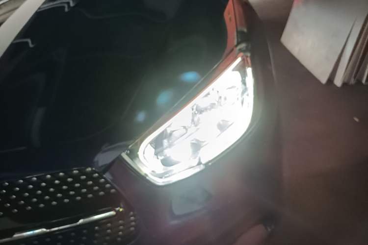 Used Mercedes-Benz GLC Coupe 2020 GLC 260 4MATIC Coupe SUV Left Front Headlight