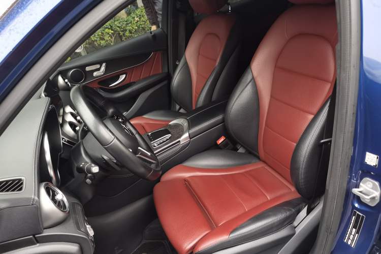 Used Mercedes-Benz GLC Coupe 2020 GLC 300 4MATIC Coupe SUV Left Front Seat