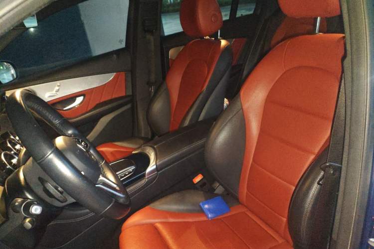 Used Mercedes-Benz GLC Coupe 2020 GLC 260 4MATIC Coupe SUV Left Front Seat