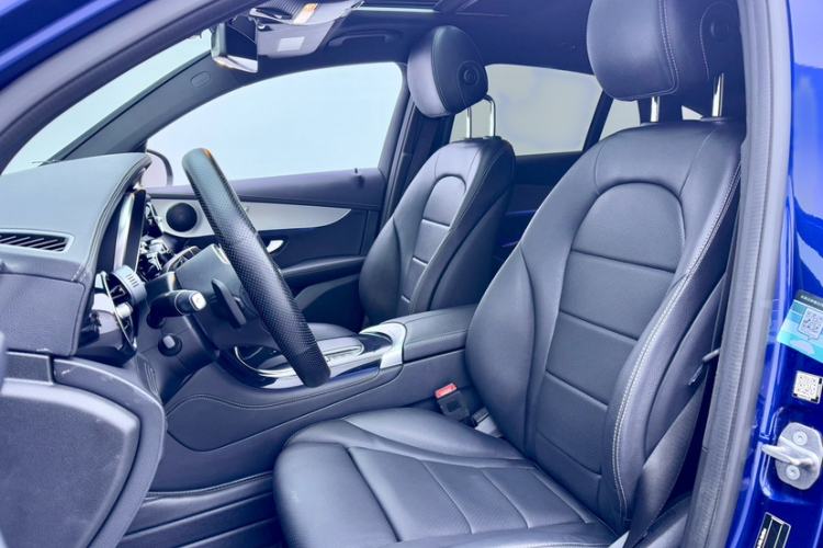 Used Mercedes-Benz GLC Coupe 2020 GLC 260 4MATIC Coupe SUV Left Front Seat