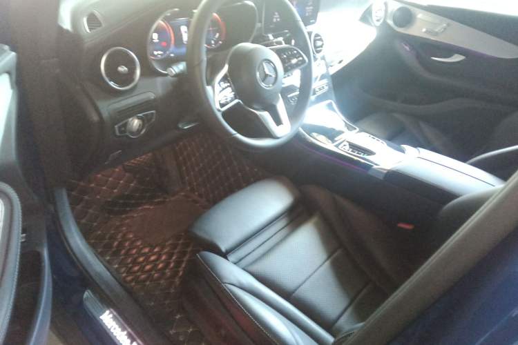 Used Mercedes-Benz GLC Coupe 2020 GLC 260 4MATIC Coupe SUV Left Front Seat