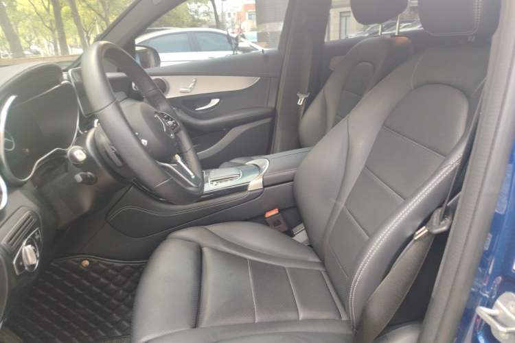Used Mercedes-Benz GLC Coupe 2020 GLC 260 4MATIC Coupe SUV Left Front Seat