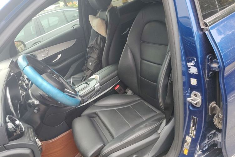 Used Mercedes-Benz GLC Coupe 2020 GLC 260 4MATIC Coupe SUV Left Front Seat