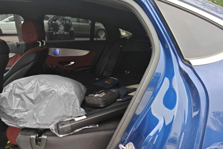Used Mercedes-Benz GLC Coupe 2020 GLC 260 4MATIC Coupe SUV Left Rear Seat