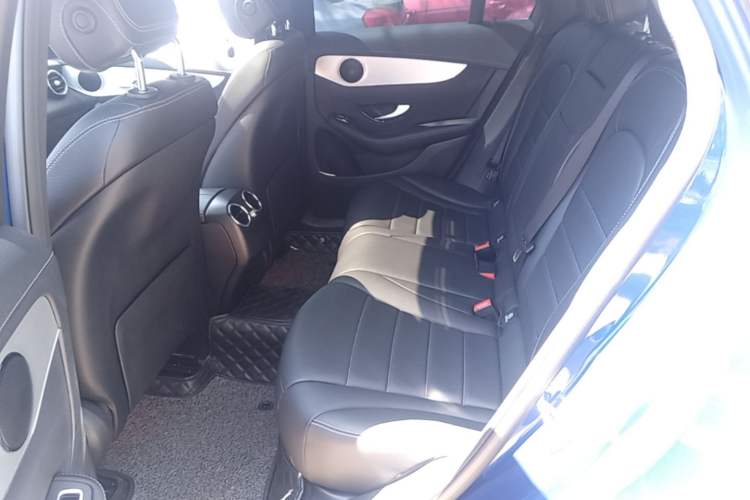 Used Mercedes-Benz GLC Coupe 2020 GLC 260 4MATIC Coupe SUV Left Rear Seat