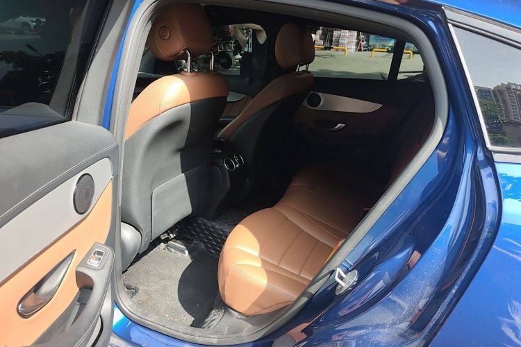 Used Mercedes-Benz GLC Coupe 2020 GLC 260 4MATIC Coupe SUV Left Rear Seat