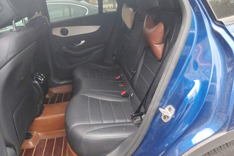Used Mercedes-Benz GLC Coupe 2020 GLC 260 4MATIC Coupe SUV Left Rear Seat