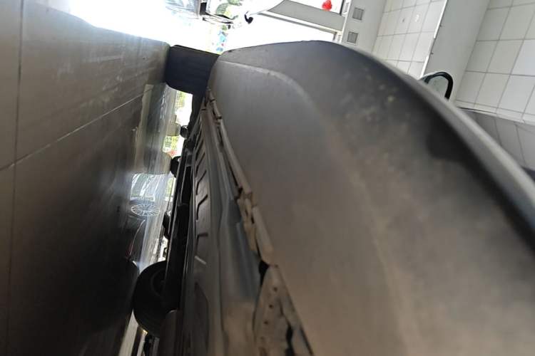 Used Mercedes-Benz GLC Coupe 2020 GLC 300 4MATIC Coupe SUV Left Side Sill