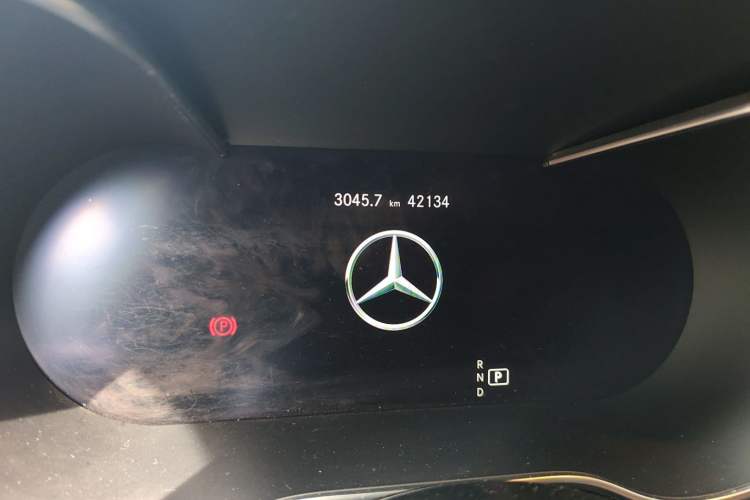Used Mercedes-Benz GLC Coupe 2020 GLC 260 4MATIC Coupe SUV Odometer Close Up