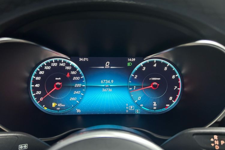 Used Mercedes-Benz GLC Coupe 2020 GLC 260 4MATIC Coupe SUV Odometer Close Up