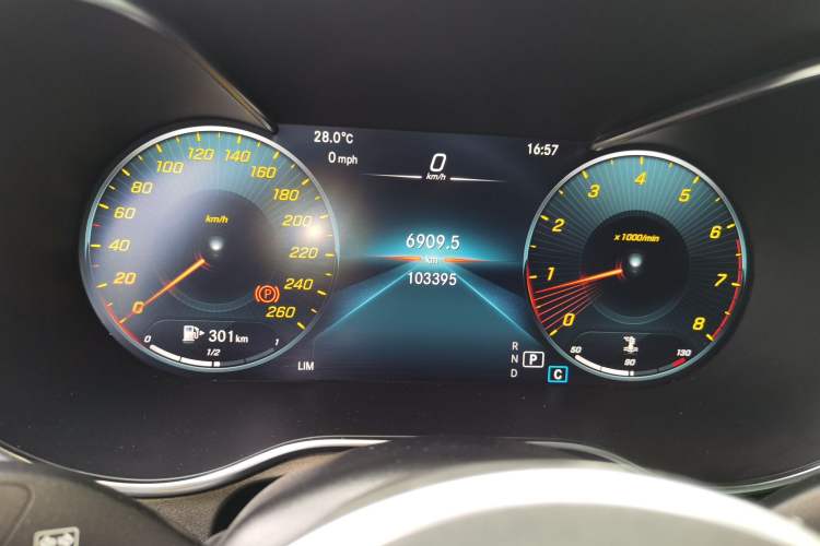 Used Mercedes-Benz GLC Coupe 2020 GLC 260 4MATIC Coupe SUV Odometer Close Up