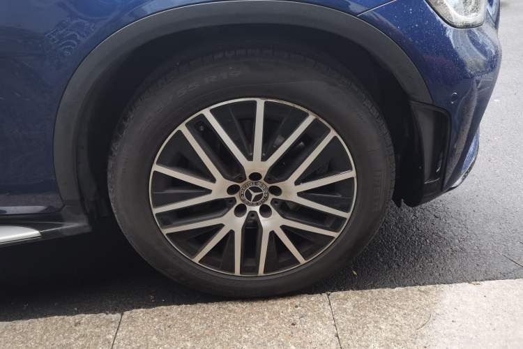 Used Mercedes-Benz GLC Coupe 2020 GLC 300 4MATIC Coupe SUV Right Front Wheel Hub