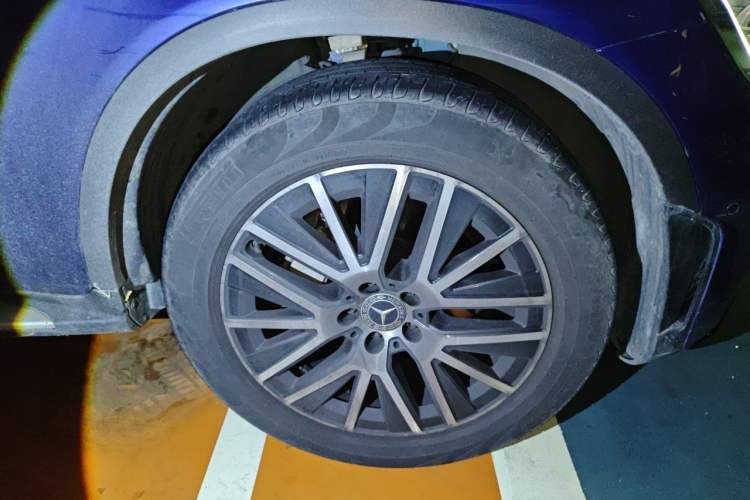 Used Mercedes-Benz GLC Coupe 2020 GLC 300 4MATIC Coupe SUV Right Front Wheel Hub