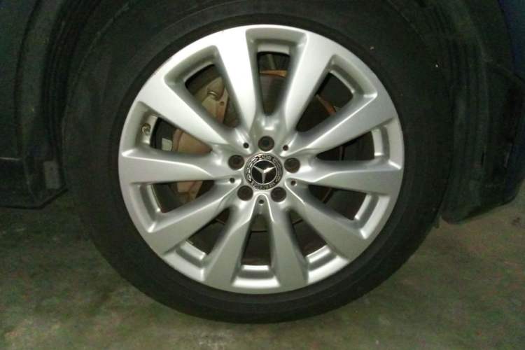 Used Mercedes-Benz GLC Coupe 2020 GLC 260 4MATIC Coupe SUV Right Front Wheel Hub