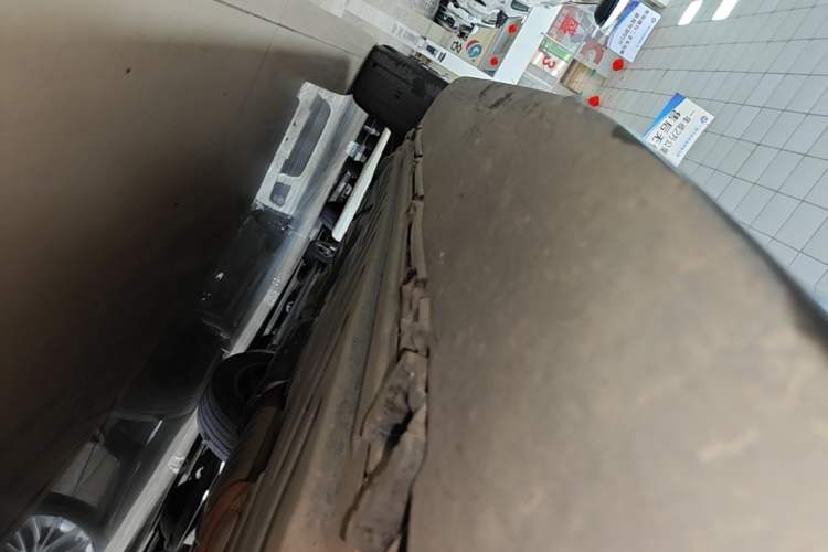 Used Mercedes-Benz GLC Coupe 2020 GLC 300 4MATIC Coupe SUV Right Side Sill