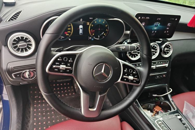 Used Mercedes-Benz GLC Coupe 2020 GLC 260 4MATIC Coupe SUV Steering Wheel