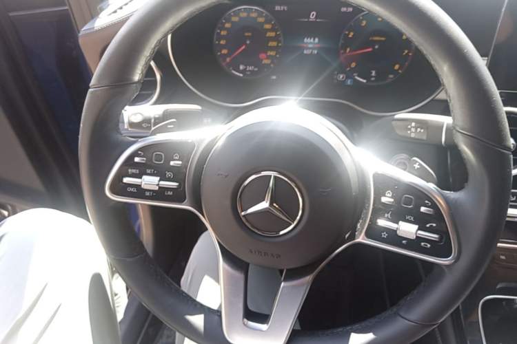 Used Mercedes-Benz GLC Coupe 2020 GLC 260 4MATIC Coupe SUV Steering Wheel