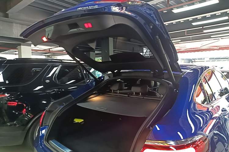 Used Mercedes-Benz GLC Coupe 2020 GLC 300 4MATIC Coupe SUV Trunk