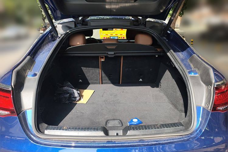 Used Mercedes-Benz GLC Coupe 2020 GLC 260 4MATIC Coupe SUV Trunk